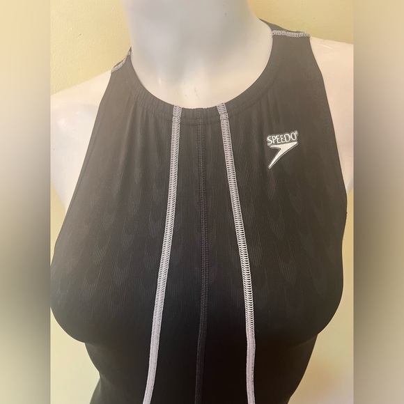 Speedo Competition Racing Swimsuit, Model 705846, Size L 42 - Picture 2 of 8